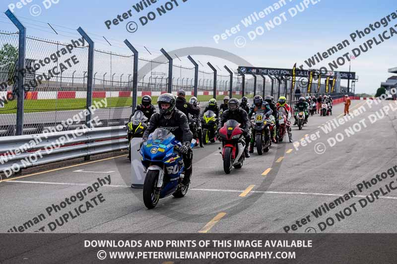 donington no limits trackday;donington park photographs;donington trackday photographs;no limits trackdays;peter wileman photography;trackday digital images;trackday photos